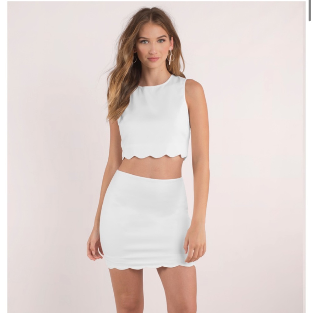 NWT Tobi Getting Wavy White Bodycon Set